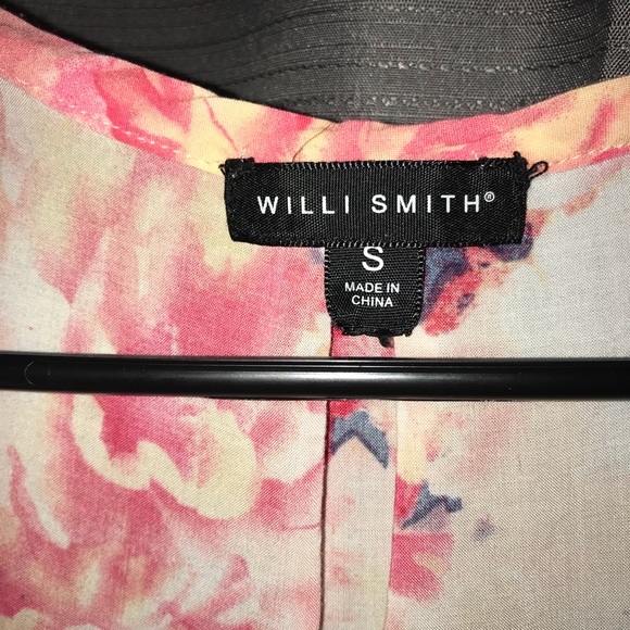 Floral blouse - Picture 2 of 3